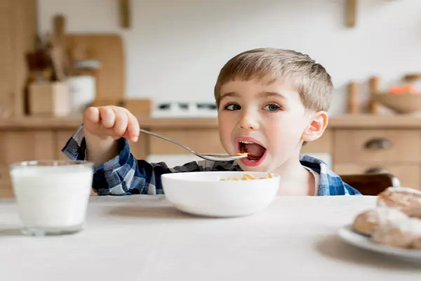 صبحانه‌ی سالم برای کودکان + بیشتر بدانید